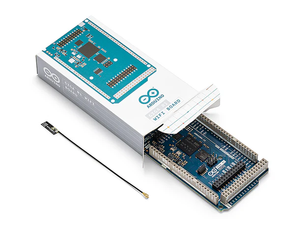 Arduino GIGA R1 sur station de prototypage IoT